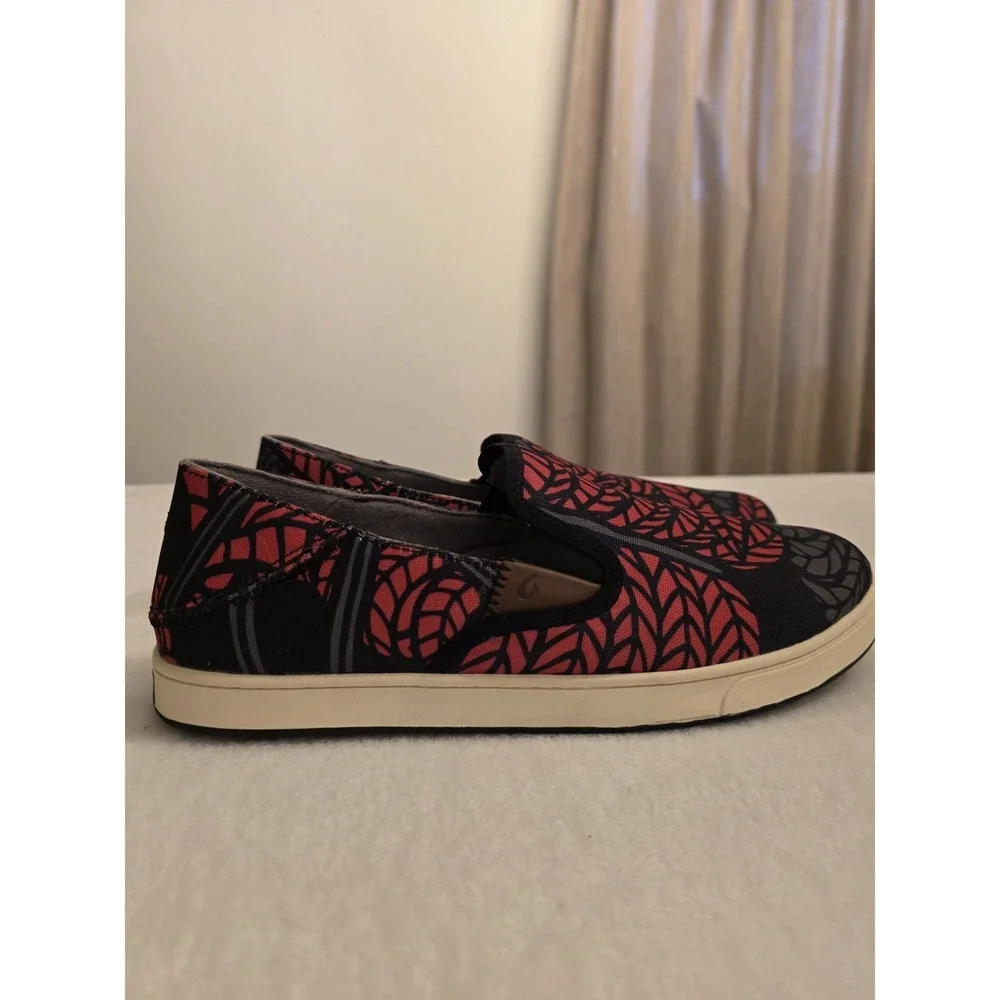 Olukai Kahu PowWow Slip On Shoes Mens 11.5 Red Black Leaf Canvas Loafers 10372